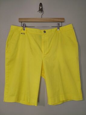 Ralph Lauren Women's Size 16 Plus Size Yellow Flat-Front Cotton Walking Shorts